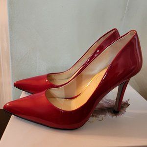Jessica Simpson Cassani Lipstick red  patent pump 4 Inch Heel Height